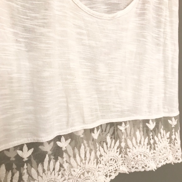 White Tank Crop Top - Picture 3 of 3